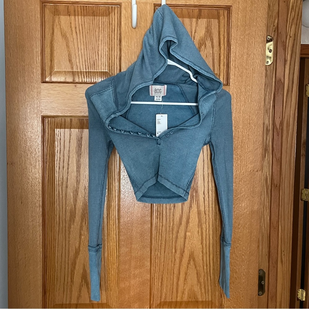 Long sleeve Hooded Crop